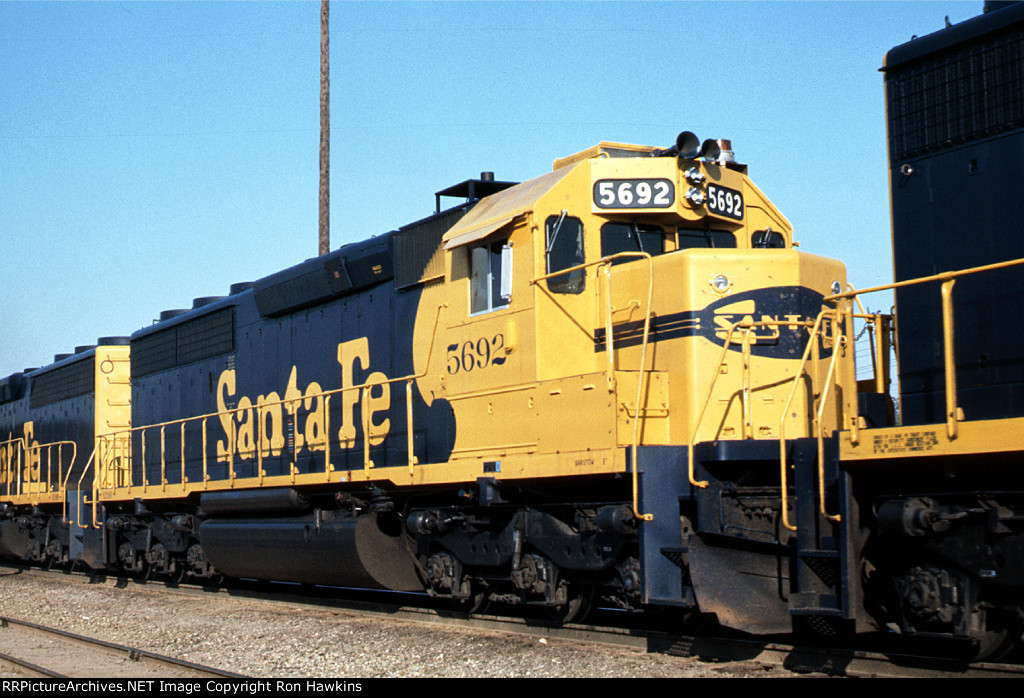 ATSF 5692 (REPOST)